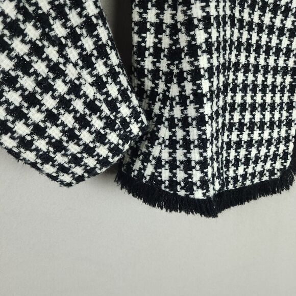 Shomi Petites Black & White Check Short Jacket- Size 8 - Long Sleeve - Picture 7 of 11